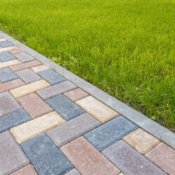 5 Brilliant Examples of How to Utilize Accent Pavers in Your New Patio